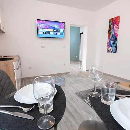 Mira Studioapartments Neu Lägenhet *